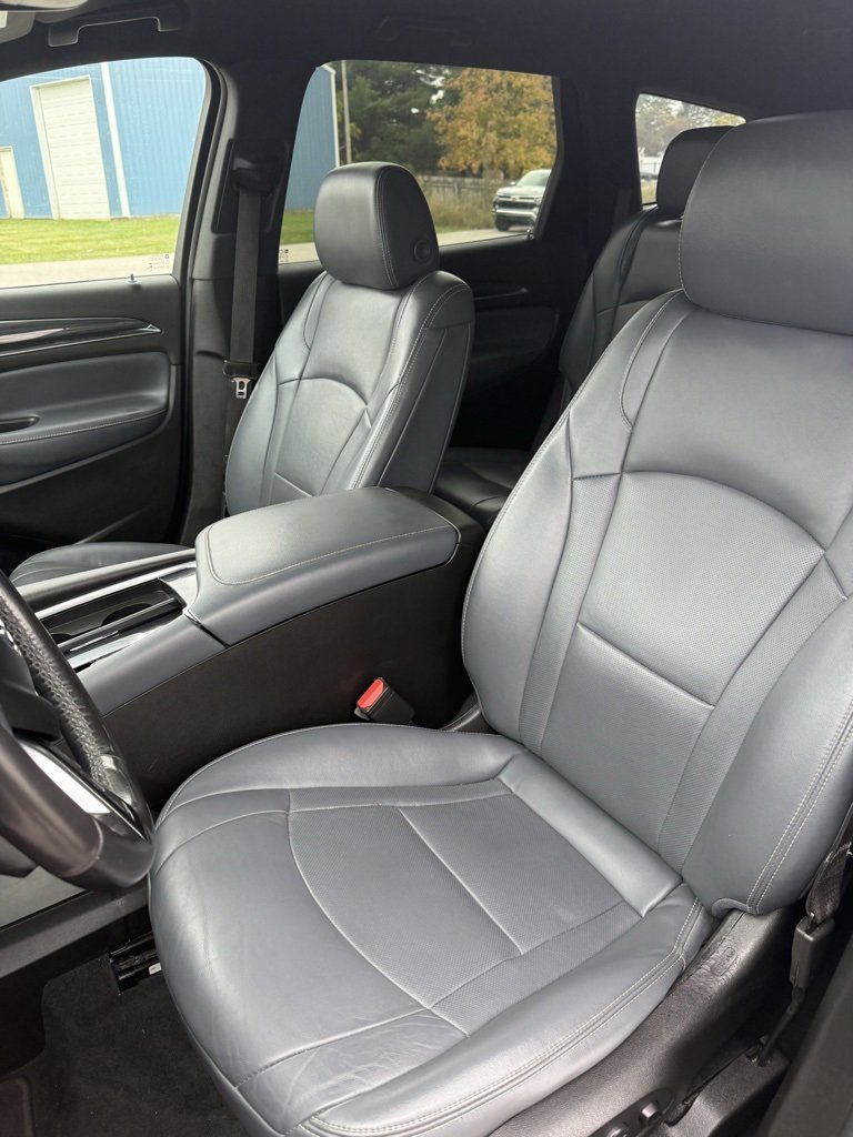 Used 2022 Buick Enclave Premium image 7