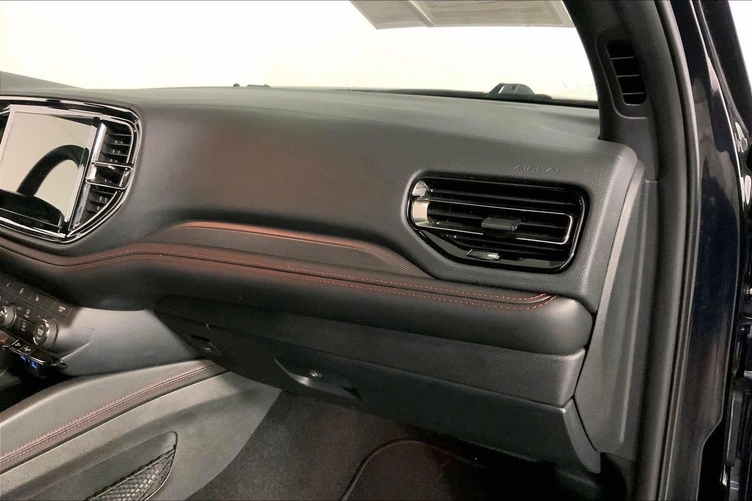 Used 2025 Dodge Durango GT AWD/4WD image 16
