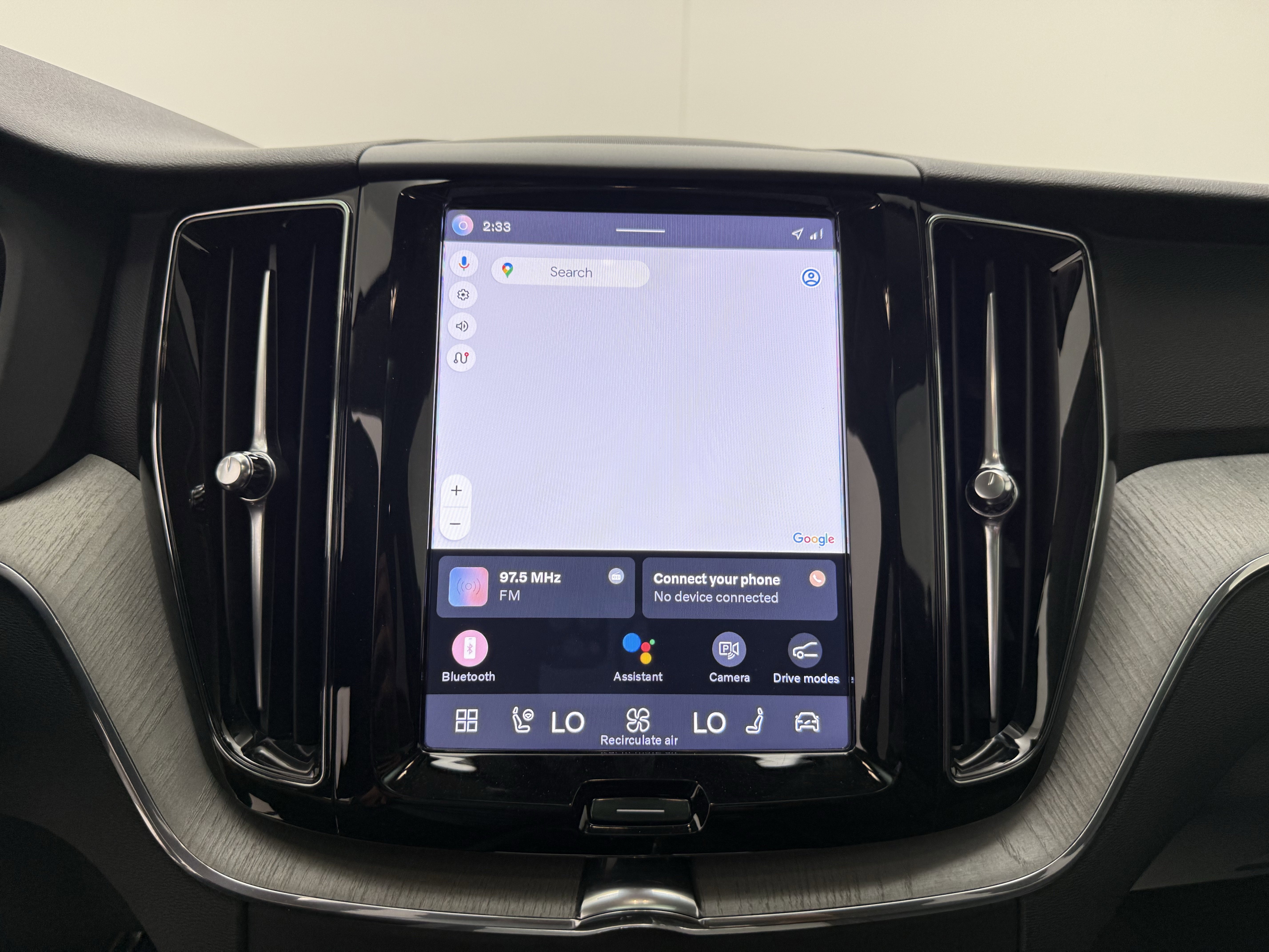 Certified 2025 Volvo XC60 B5 Plus image 19