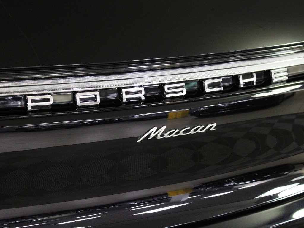 New 2026 Porsche Macan image 13