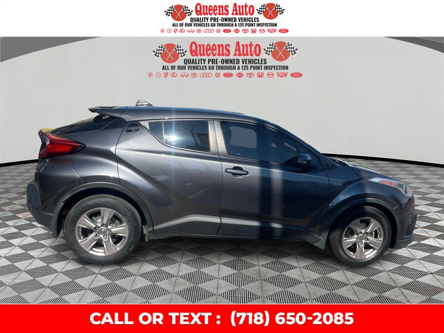 Used 2019 Toyota C-HR LE FWD image 8