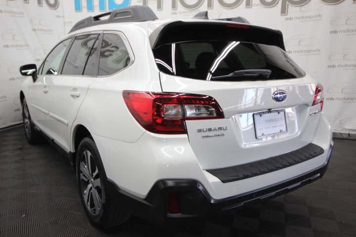 Used 2018 Subaru Outback 2.5i Limited image 4