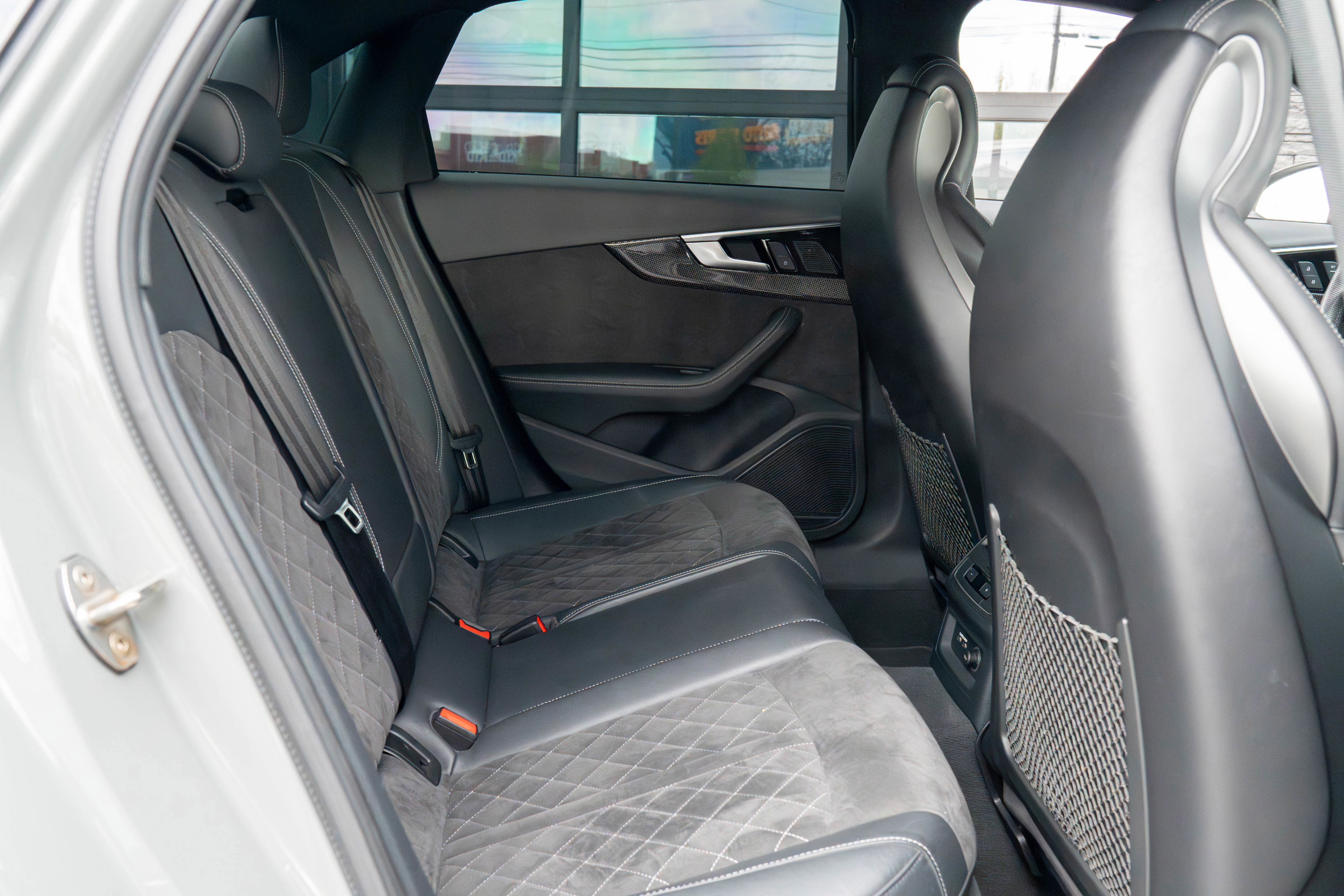 Used 2020 Audi S4 Premium Plus w/ Premium Plus Package image 37