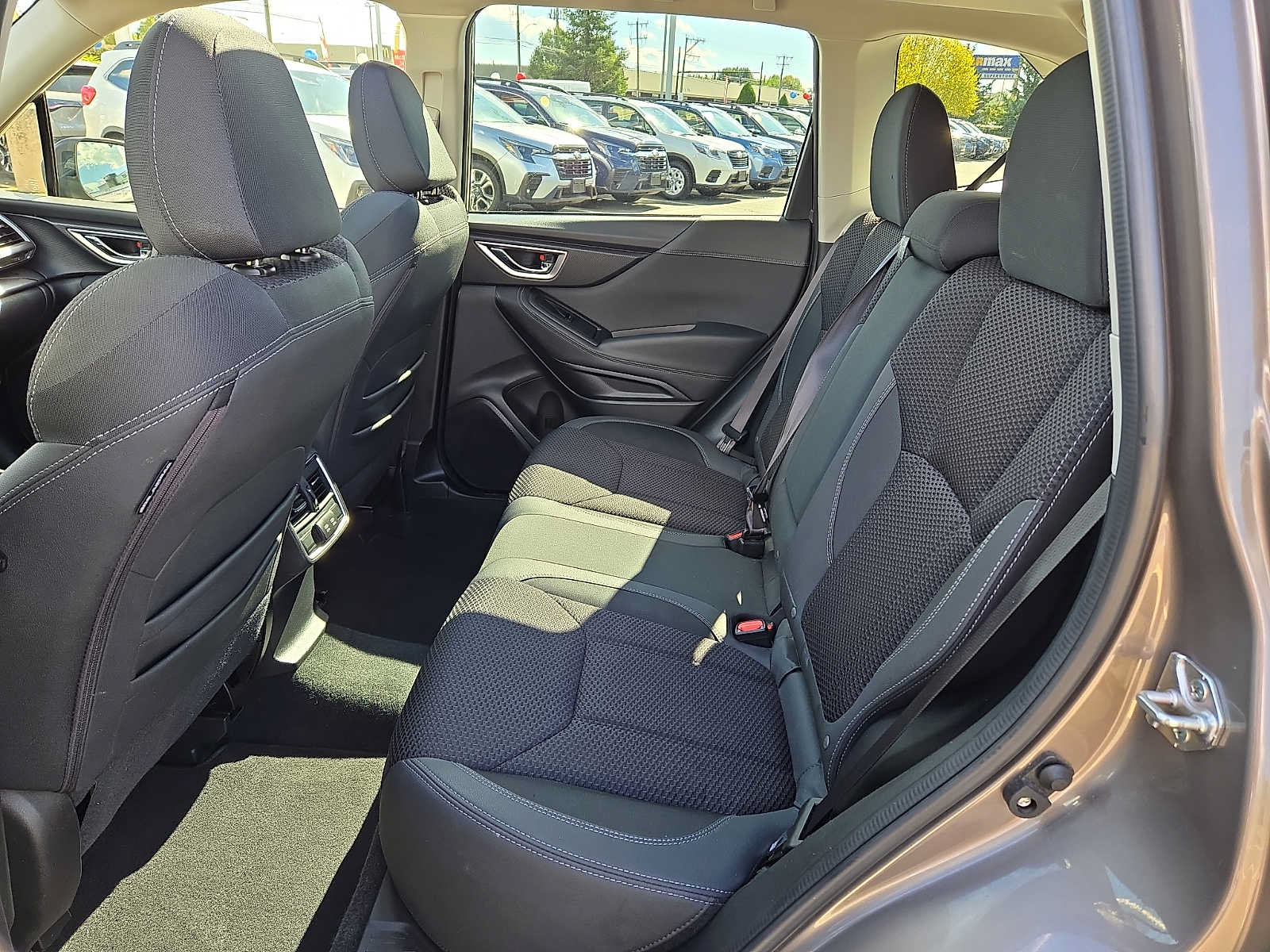 Used 2023 Subaru Forester Premium AWD/4WD image 10