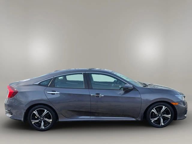 Used 2016 Honda Civic Touring image 4