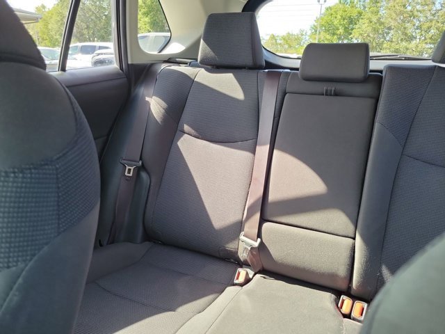 Used 2019 Toyota RAV4 LE image 4