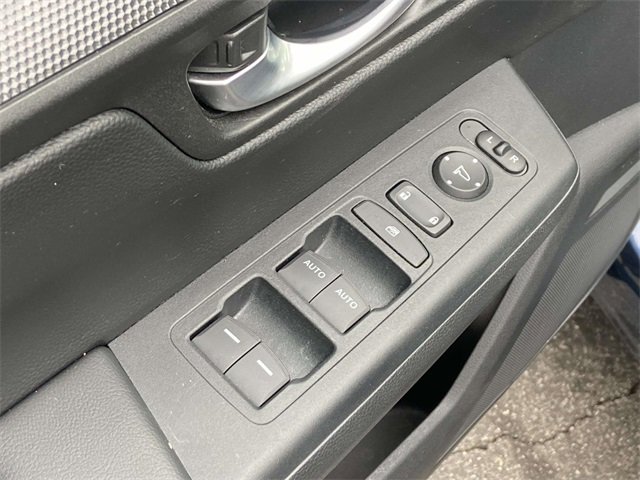 Used 2024 Honda CR-V Sport image 16