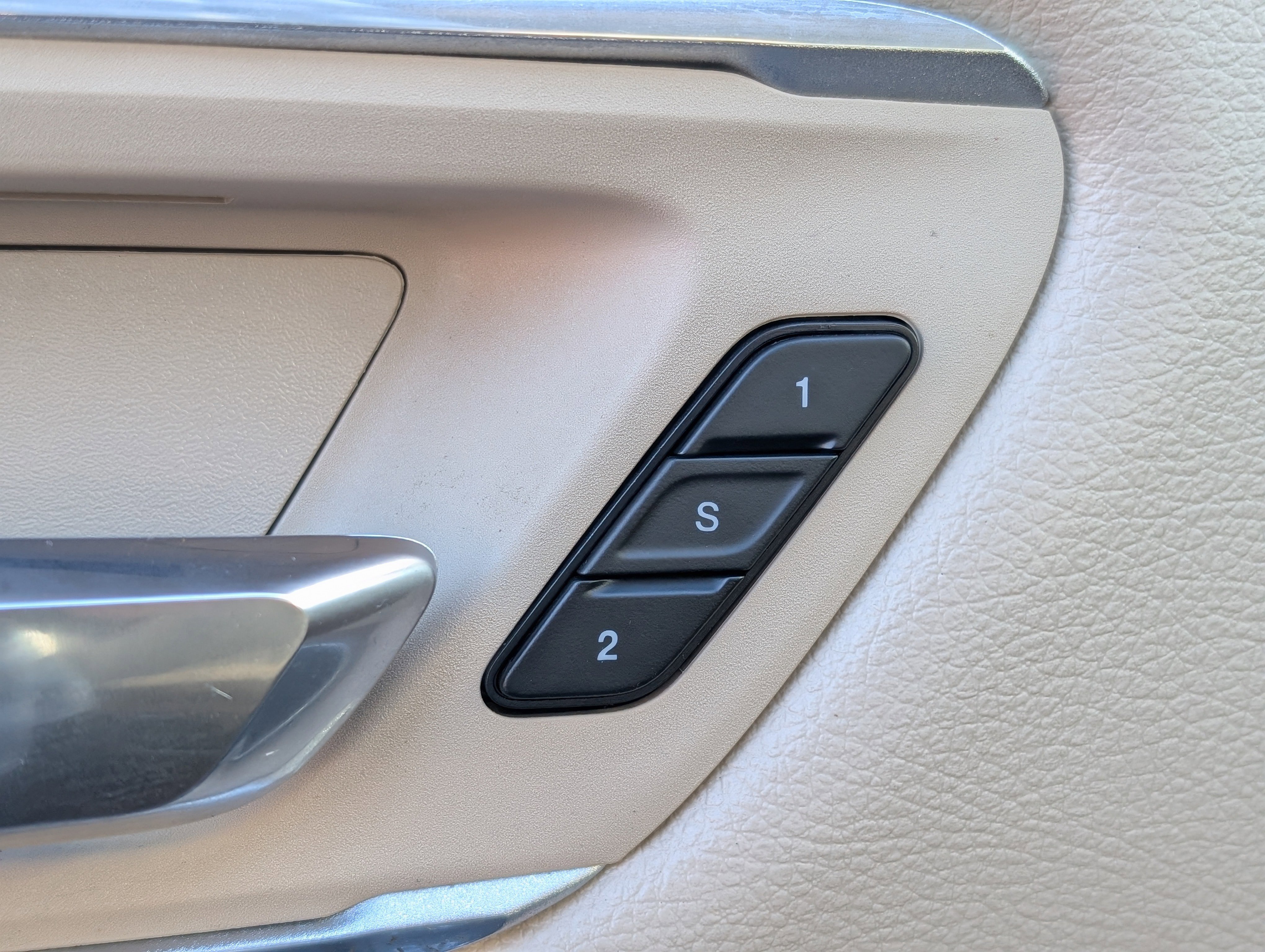 Used 2021 RAM 1500 Laramie image 35