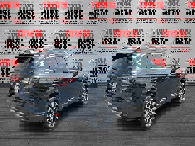 Used 2023 Subaru Outback Touring image 3