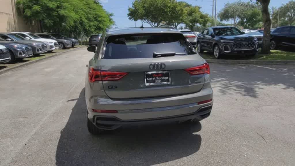 Certified 2024 Audi Q3 2.0T Premium AWD/4WD image 7