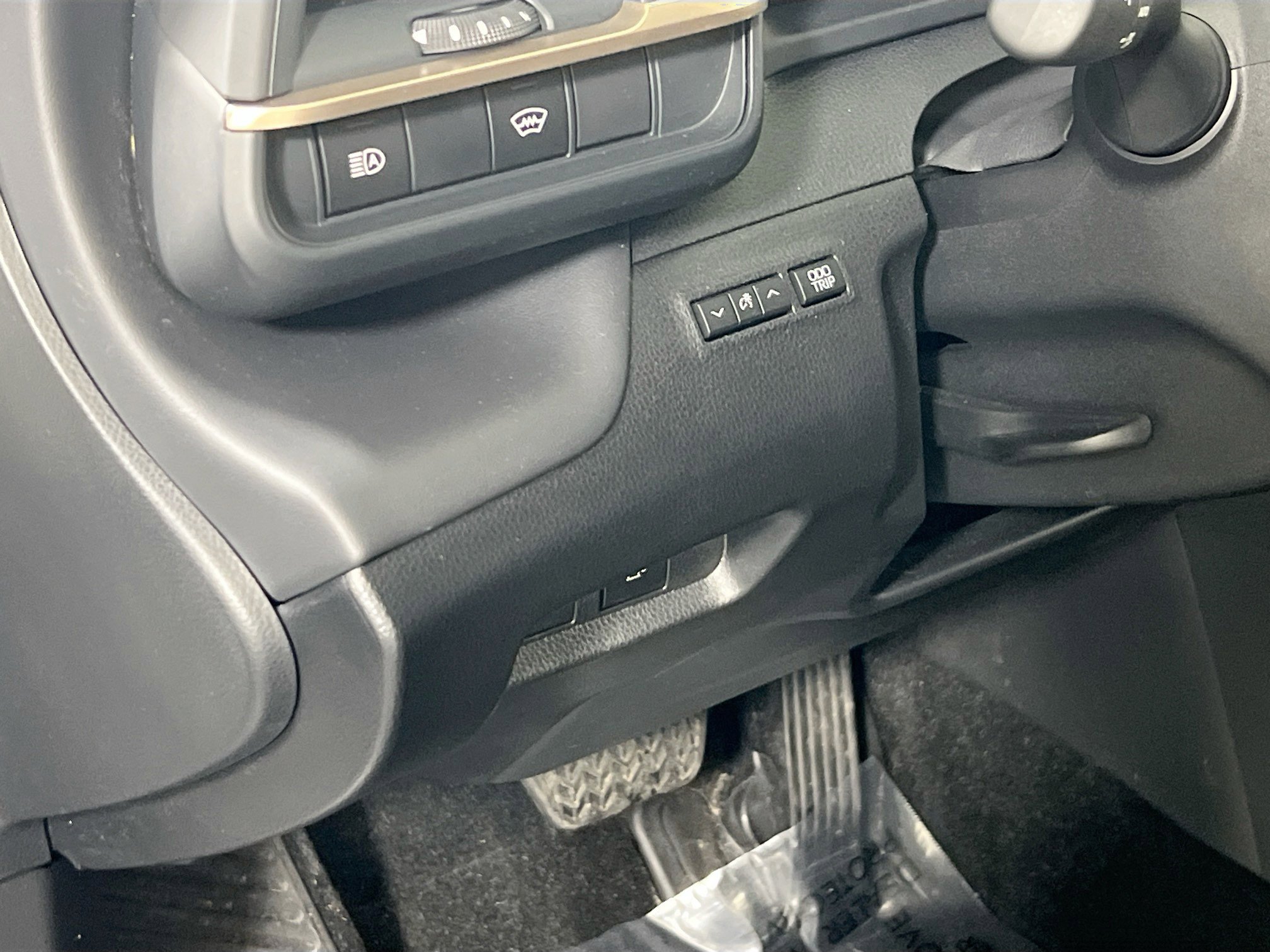 Used 2024 Toyota Crown XLE image 10