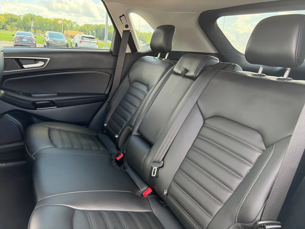 Used 2021 Ford Edge SEL w/ Convenience Package AWD/4WD image 29