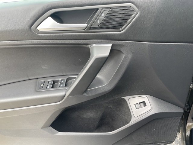 Used 2021 Volkswagen Tiguan SEL image 19