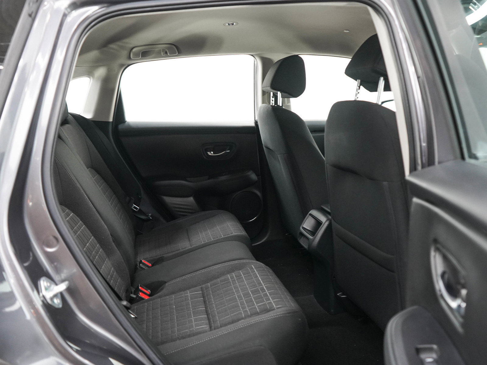 Used 2024 Honda HR-V LX image 12