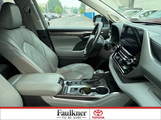 Used 2021 Toyota Highlander Platinum AWD/4WD image 21
