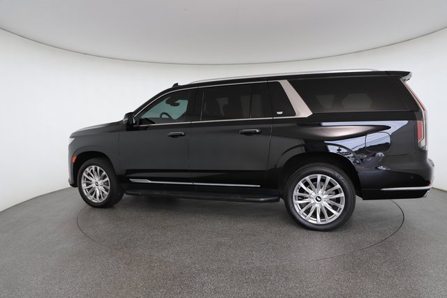 Used 2022 Cadillac Escalade ESV Premium Luxury image 8