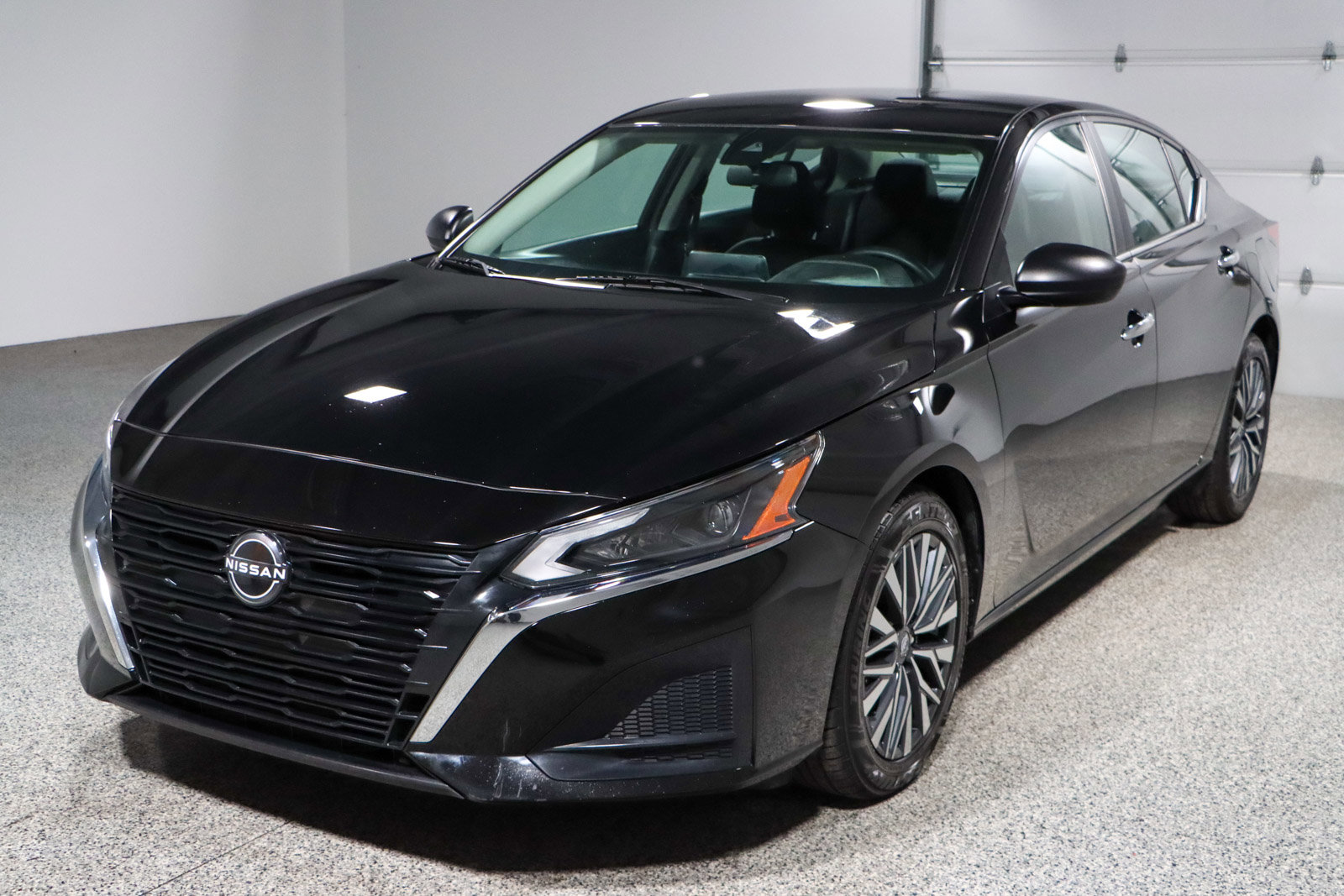 Used 2024 Nissan Altima 2.5 SV image 29