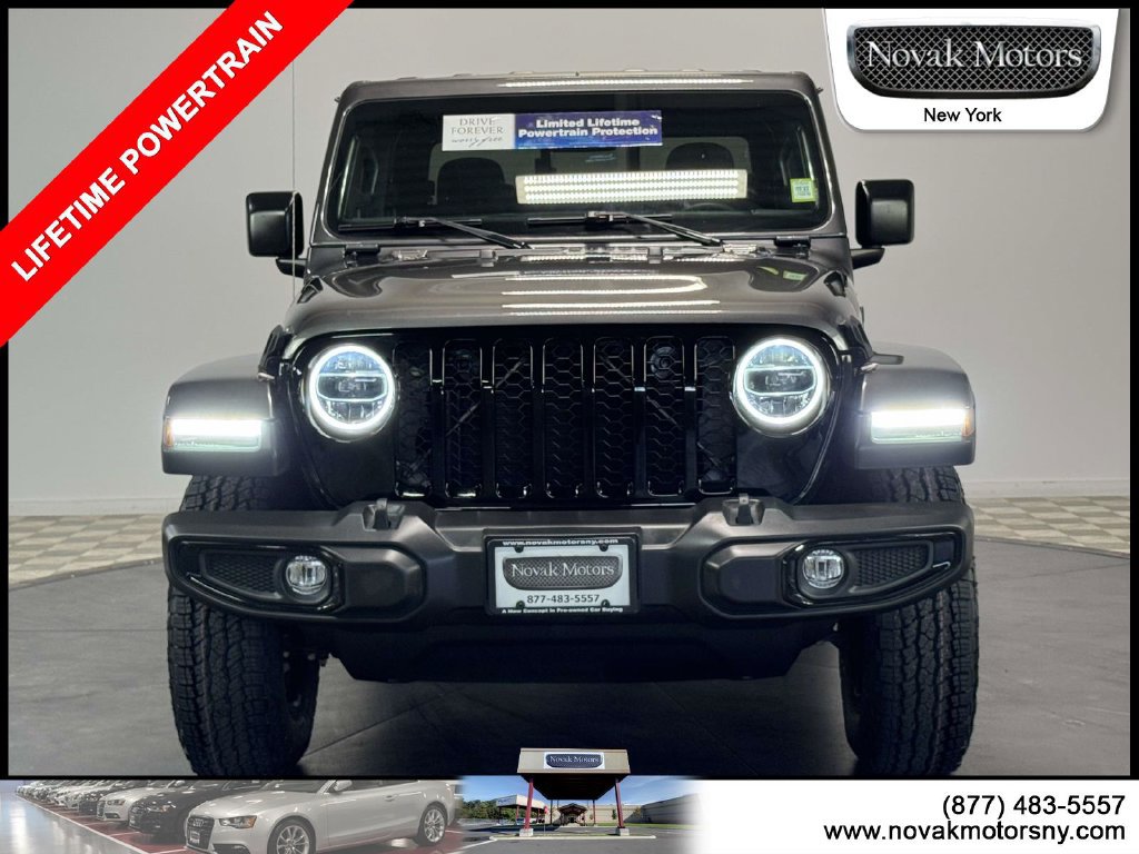 Used 2022 Jeep Gladiator Sport AWD/4WD image 2