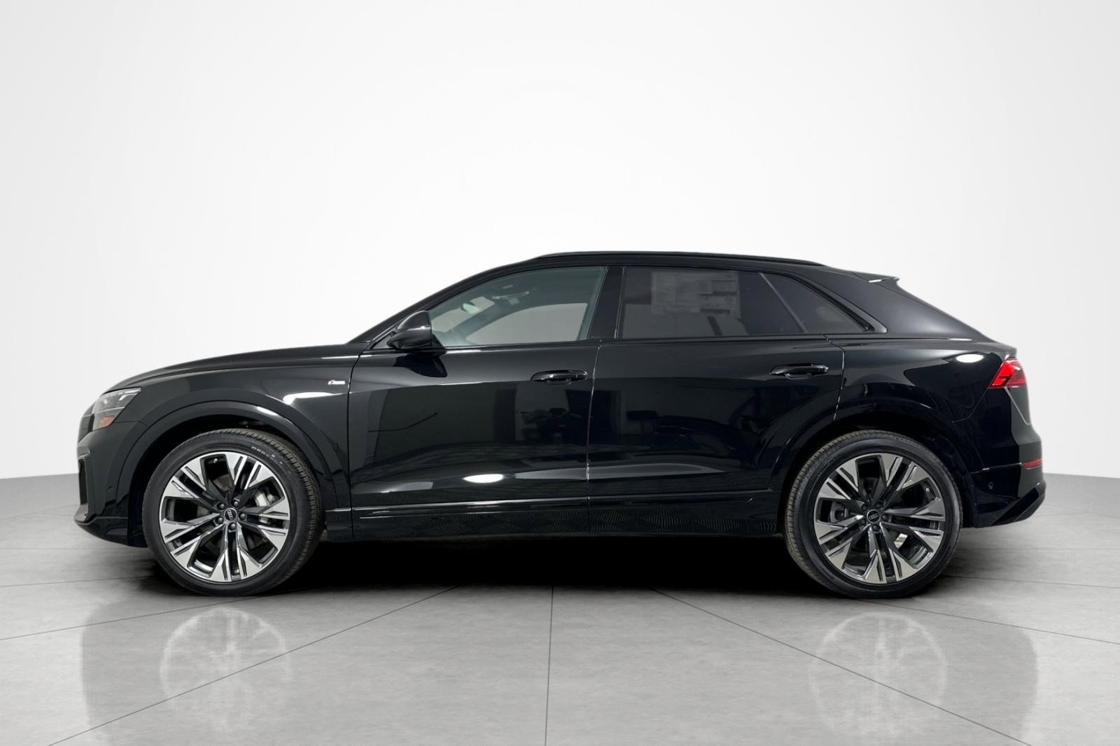 New 2026 Audi Q8 Premium Plus AWD/4WD image 3