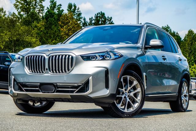 Used 2026 BMW X5 xDrive40i AWD/4WD image 1