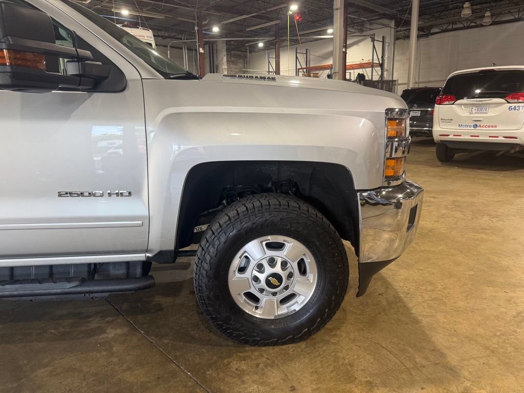 Used 2019 Chevrolet Silverado 2500 LT w/ LT Convenience Package AWD/4WD image 13