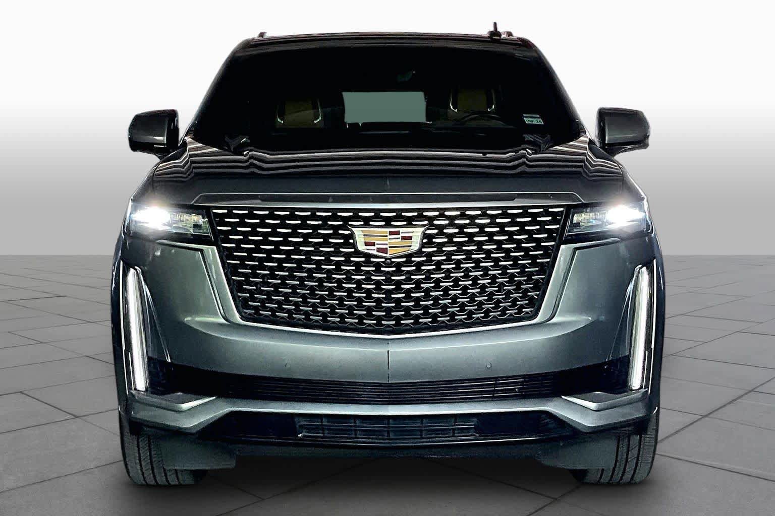 Used 2021 Cadillac Escalade Premium Luxury w/ LPO, Illumination Package RWD image 3