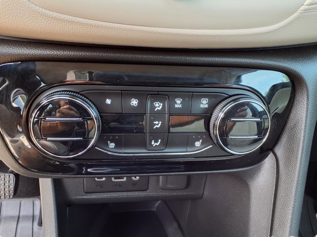 Used 2021 Buick Encore GX Select FWD image 14