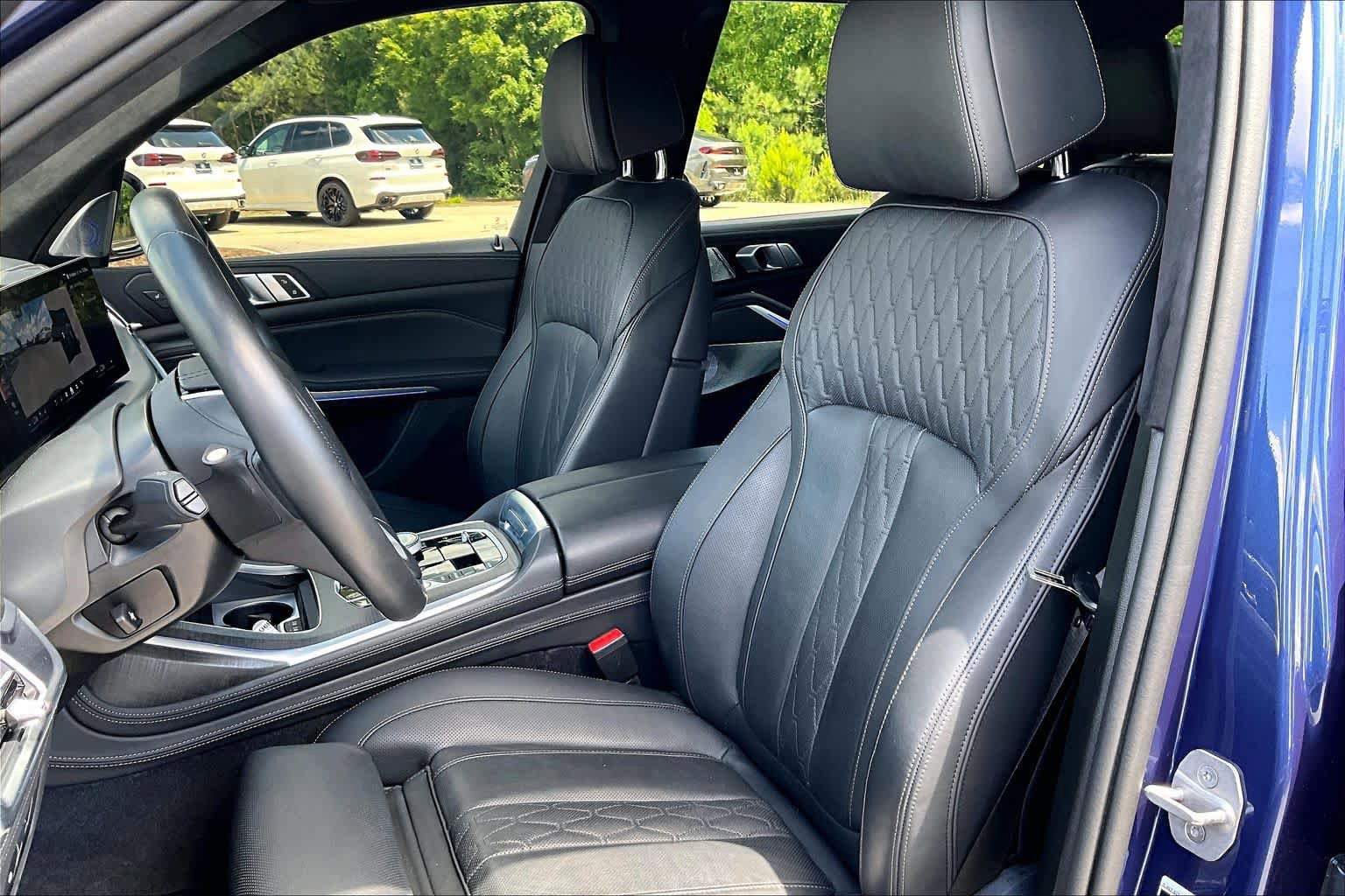 Certified 2024 BMW ALPINA XB7 AWD/4WD image 7