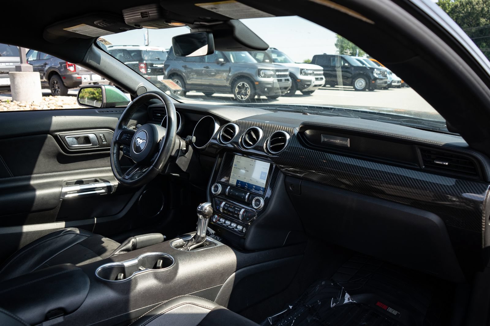 Used 2021 Ford Mustang GT Premium w/ Carbon Sport Interior Package RWD image 18