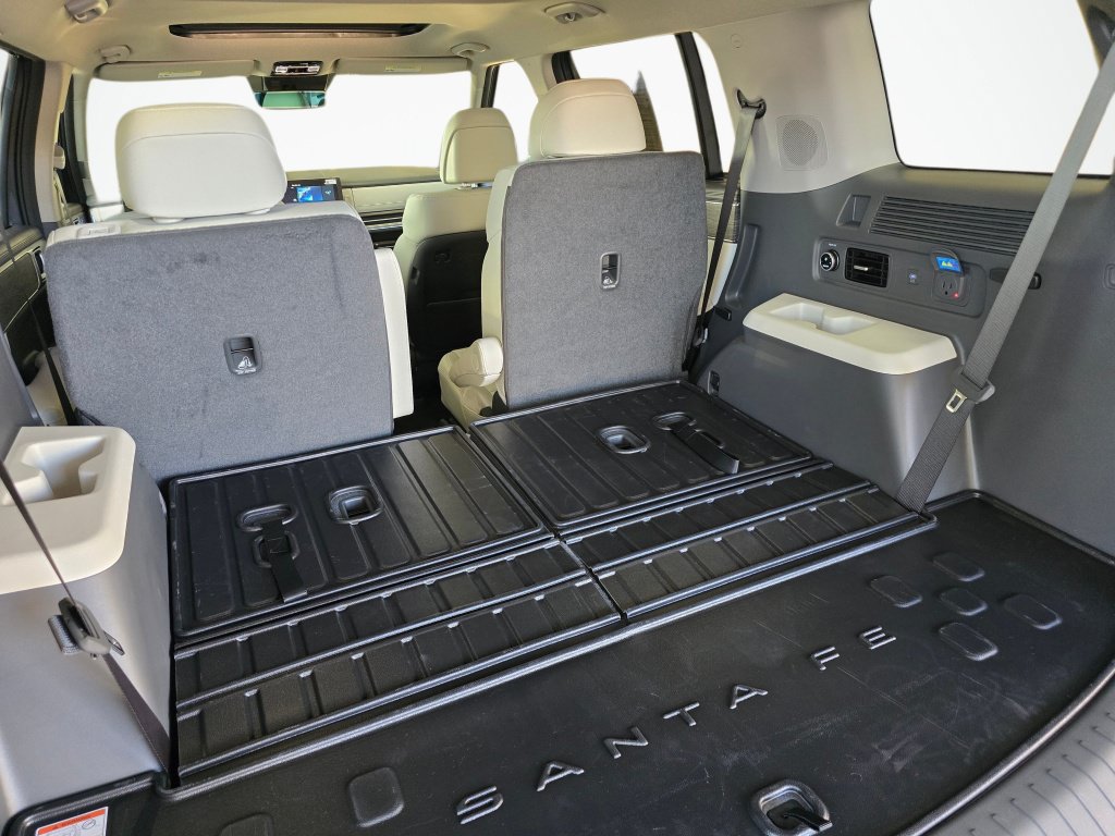 New 2026 Hyundai Santa Fe Limited AWD/4WD image 16