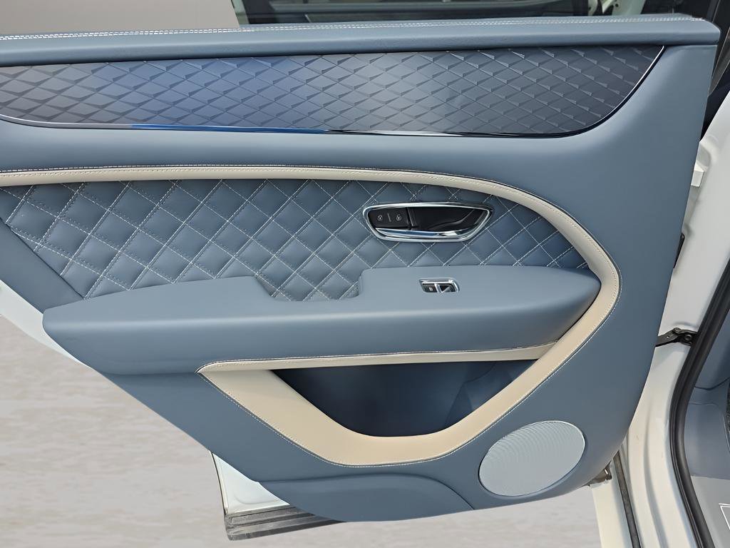 Certified 2022 Bentley Bentayga Speed image 30