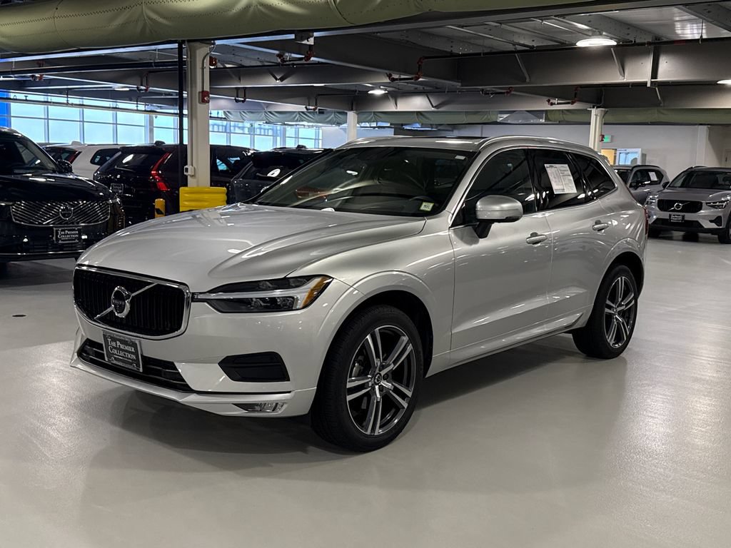 Used 2021 Volvo XC60 T5 Momentum w/ Advanced Package AWD/4WD image 5