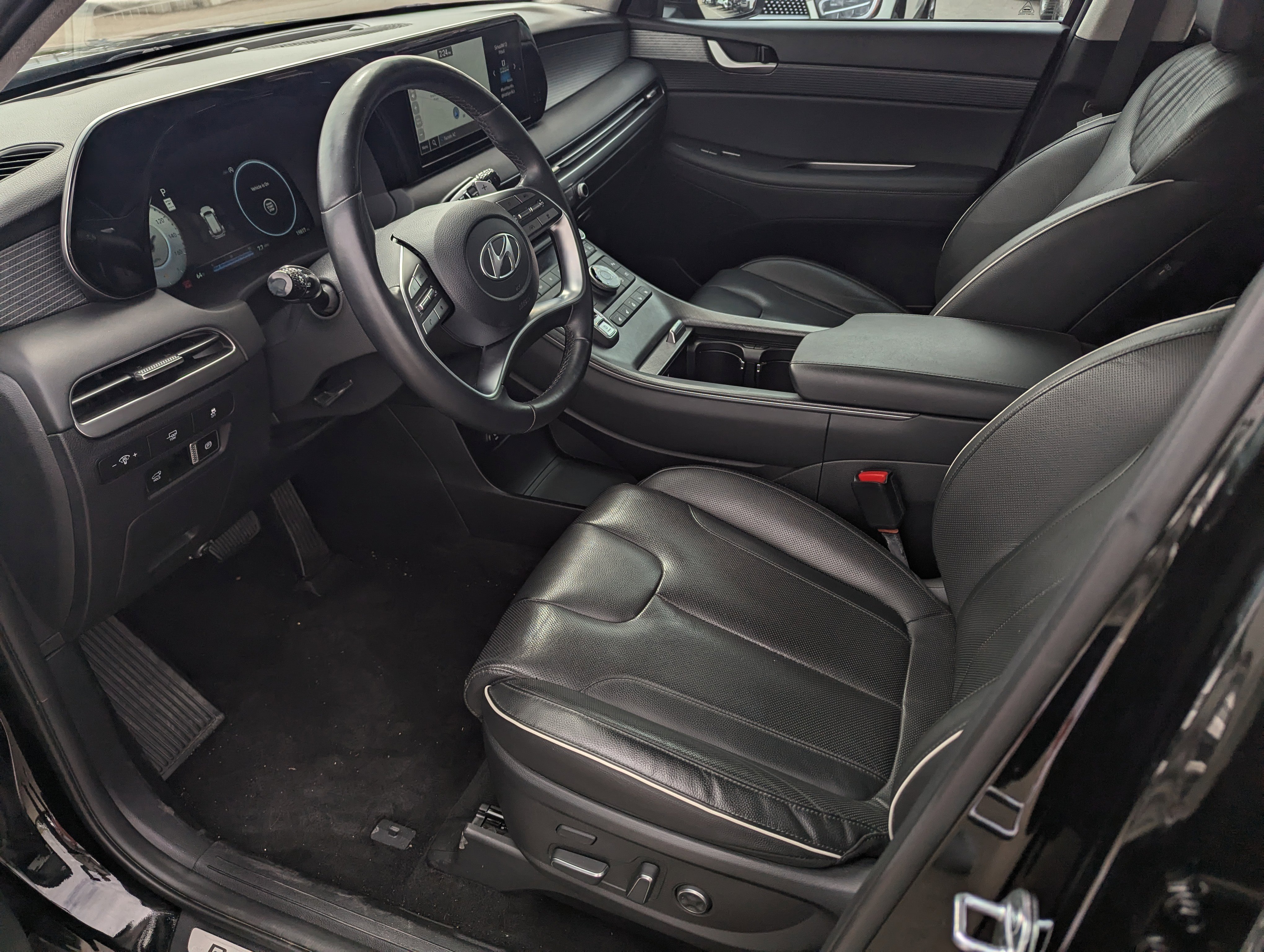 Used 2023 Hyundai Palisade Limited w/ Cargo Package image 10