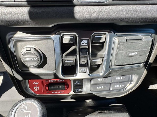 New 2025 Jeep Gladiator Rubicon w/ Convenience Group image 6