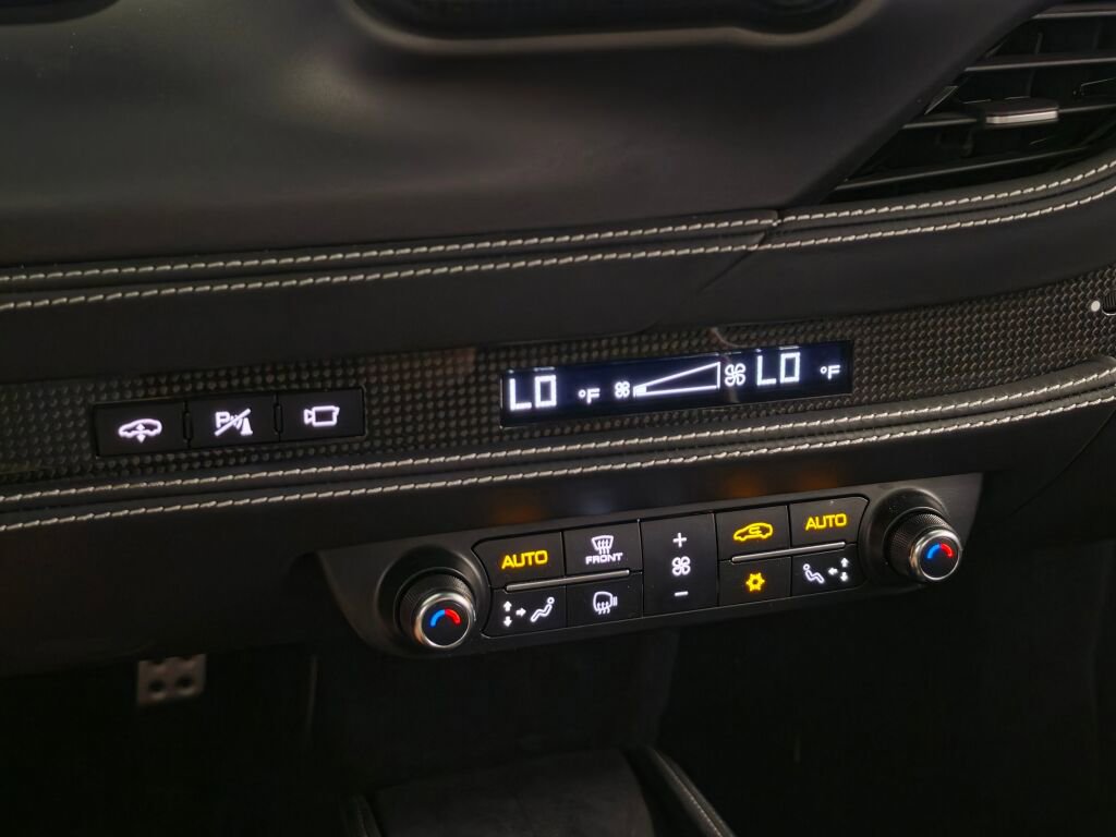 Used 2022 Ferrari F8 Tributo RWD image 50