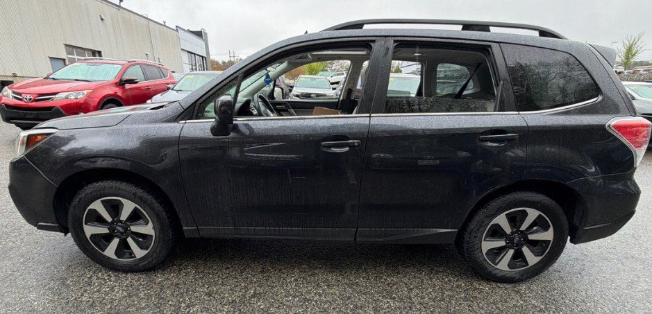Used 2018 Subaru Forester 2.5i Limited AWD/4WD image 4