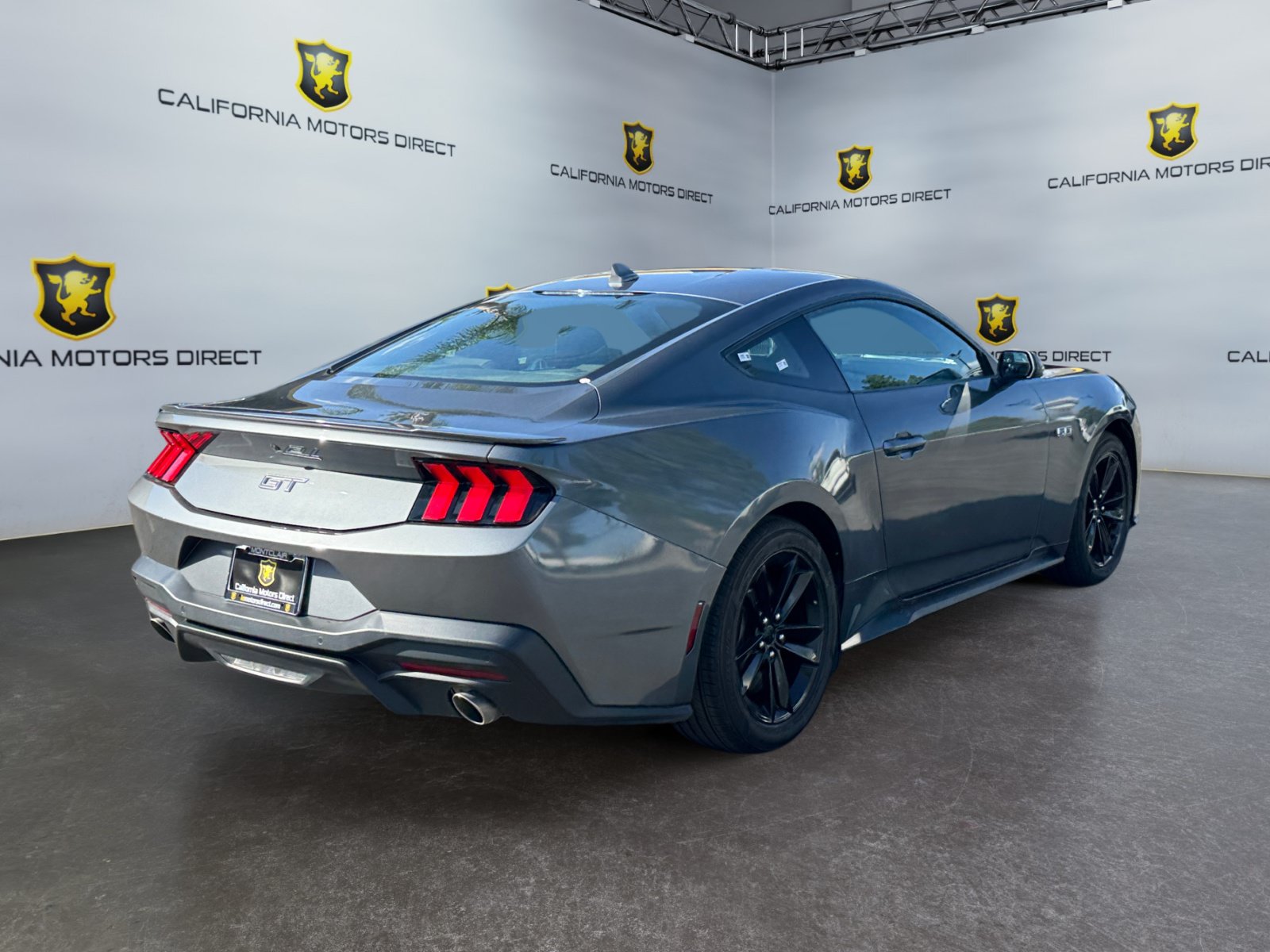 Used 2024 Ford Mustang GT RWD image 5