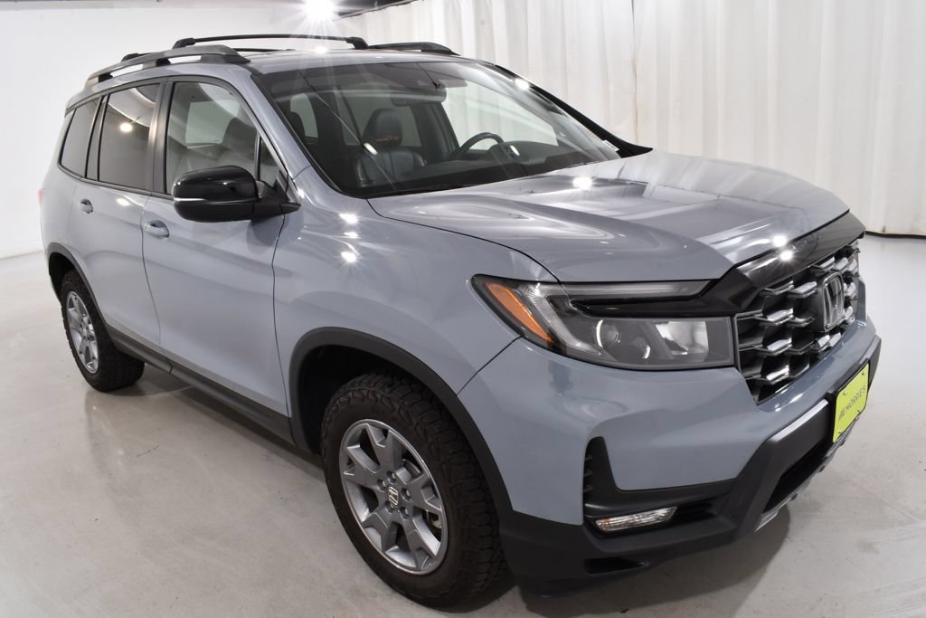 Used 2025 Honda Passport TrailSport image 5
