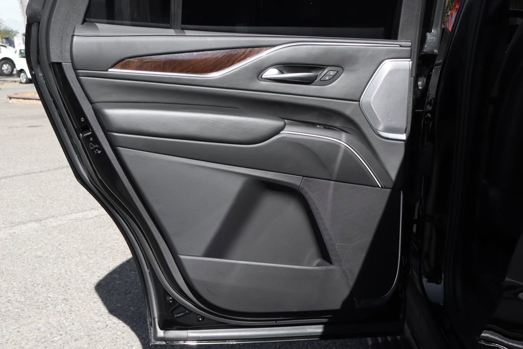 Used 2023 Cadillac Escalade Sport Platinum w/ LPO, ONYX Package AWD/4WD image 53