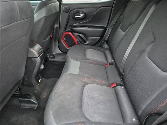 Used 2019 Jeep Renegade Trailhawk w/ LED Lighting Group AWD/4WD image 26