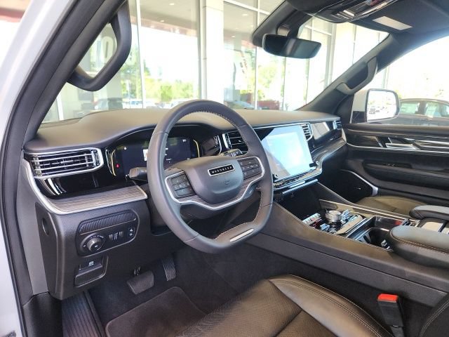 Used 2022 Jeep Wagoneer Series III w/ Flexible Seating Group AWD/4WD image 14