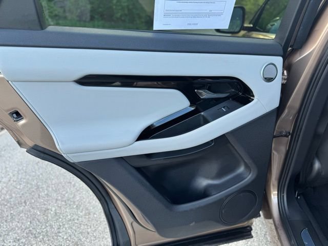 Certified 2024 Land Rover Range Rover Evoque Dynamic SE AWD/4WD image 12