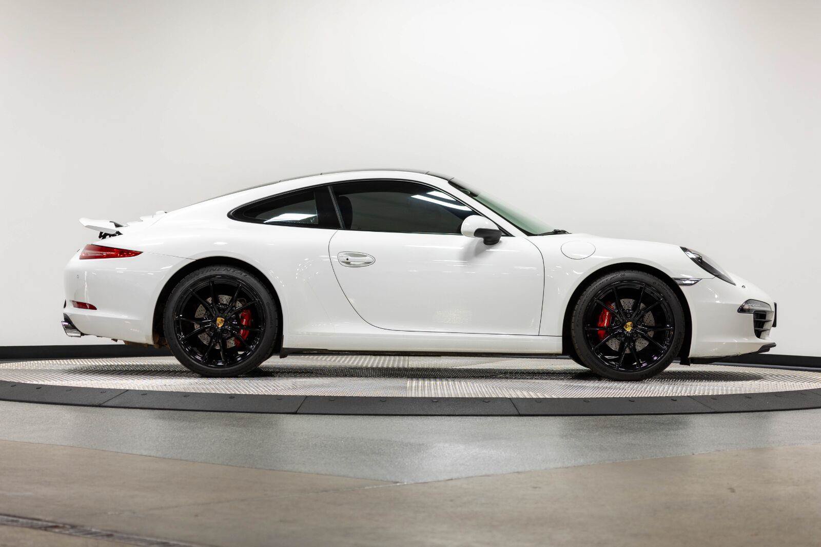 Used 2013 Porsche 911 Carrera RWD image 22