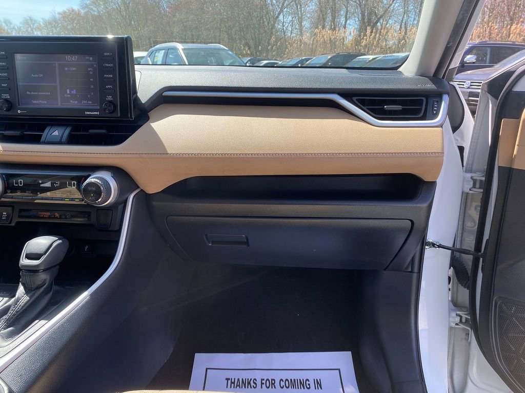 Used 2021 Toyota RAV4 XLE image 26