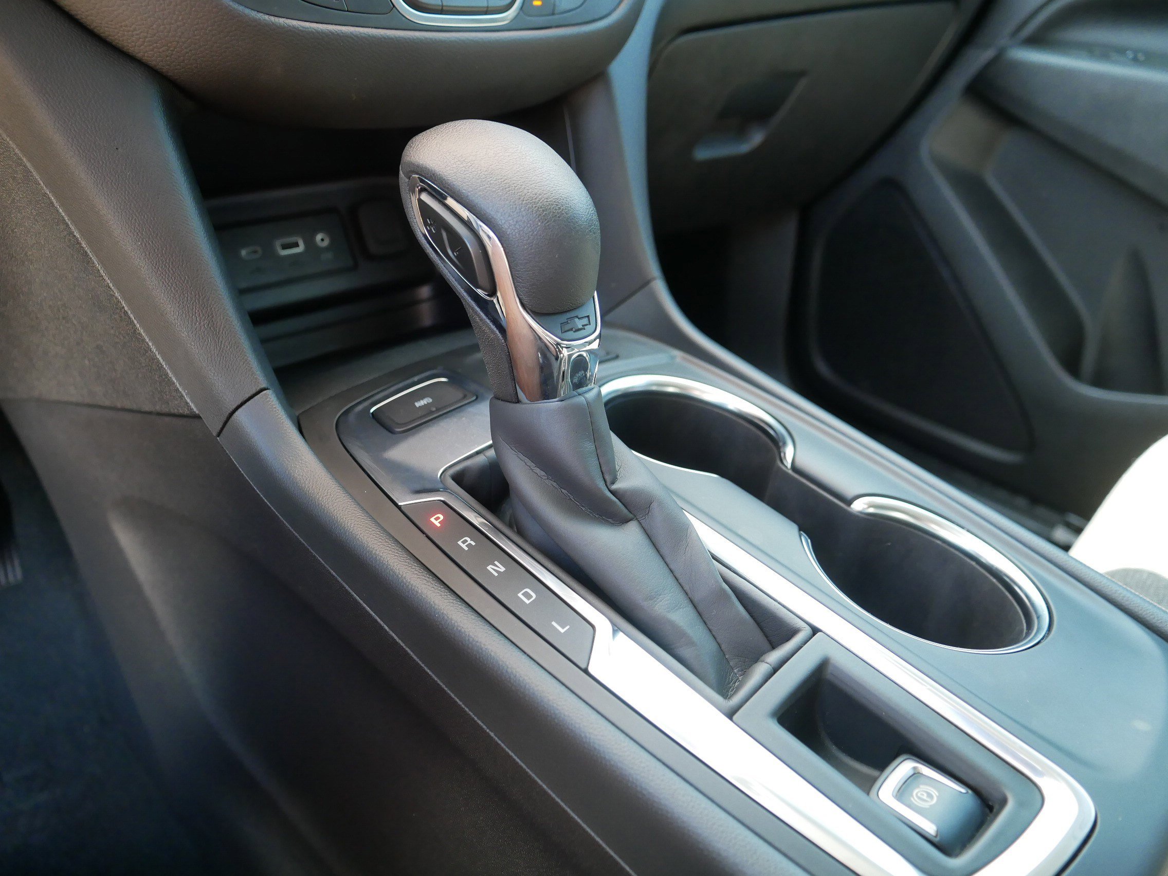 Used 2024 Chevrolet Equinox LT w/ LPO, Floor Liner Package AWD/4WD image 24