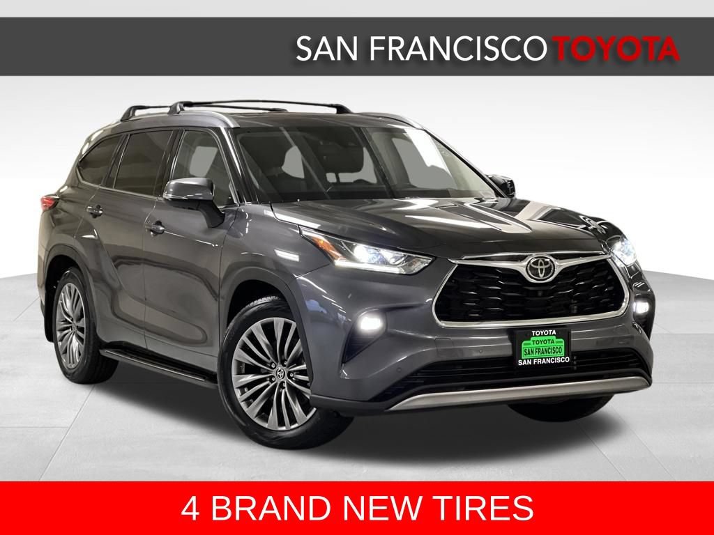 Used 2022 Toyota Highlander Platinum AWD/4WD image 7