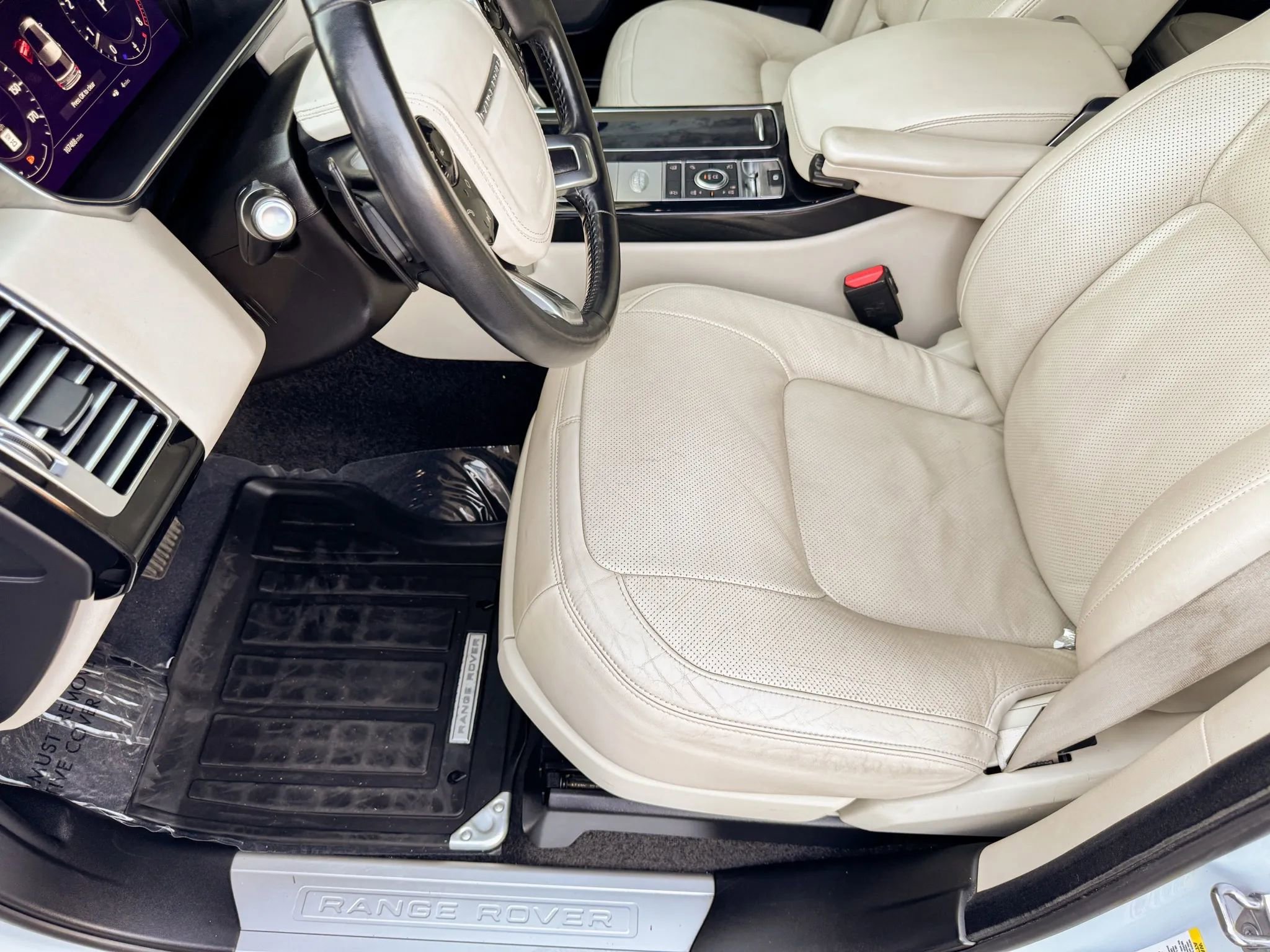 Used 2019 Land Rover Range Rover Supercharged image 15