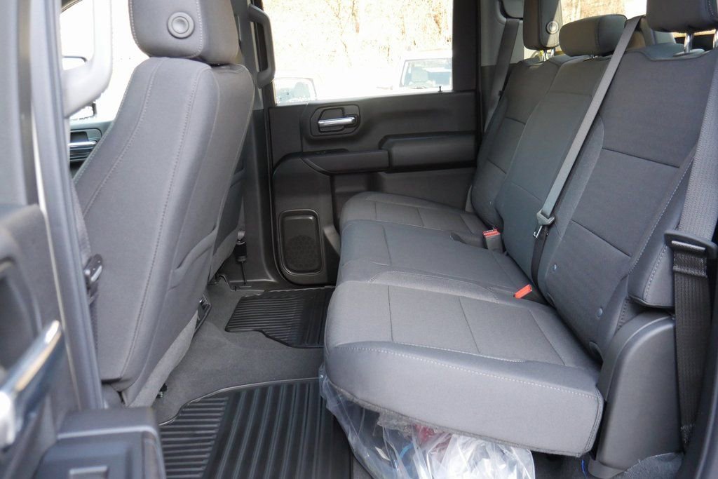 New 2026 Chevrolet Silverado 2500 Custom w/ Custom Value Package AWD/4WD image 24