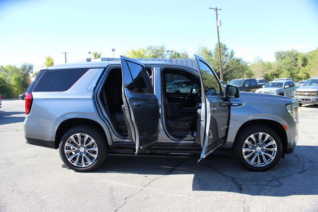 Used 2021 GMC Yukon Denali image 21