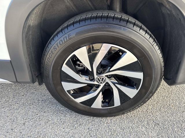 Used 2025 Volkswagen Tiguan S FWD image 6